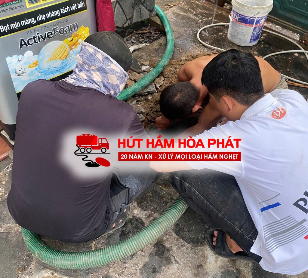 Máy hút hầm cầu Tại Hòa Phát Cam Ranh Cam Lâm