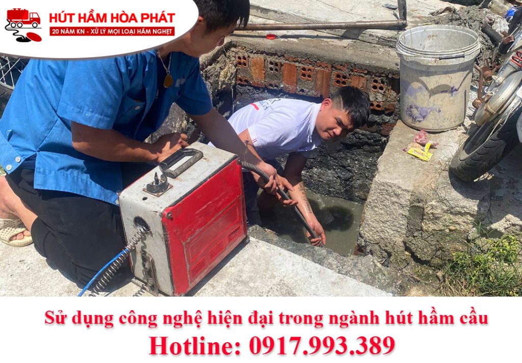 Giải pháp toàn diện từ dịch vụ hút hầm cầu Hòa Phát Khánh Hòa